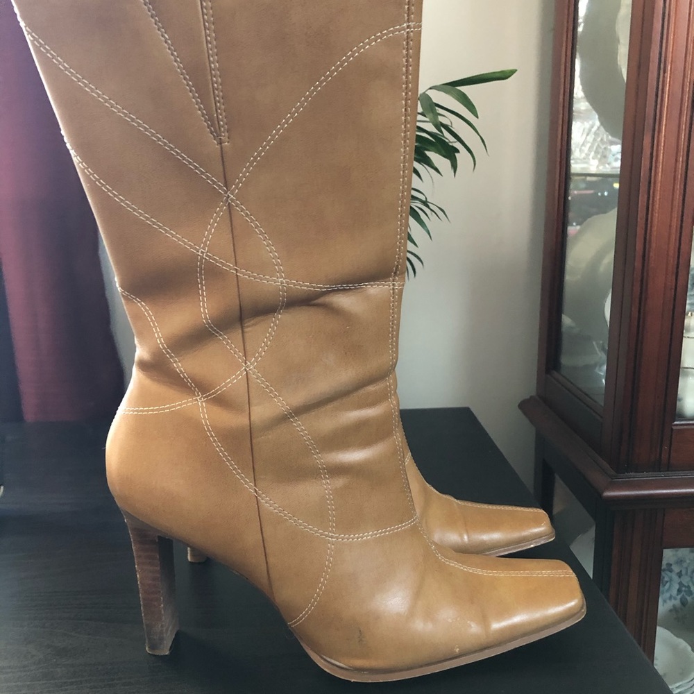 High heeled boots